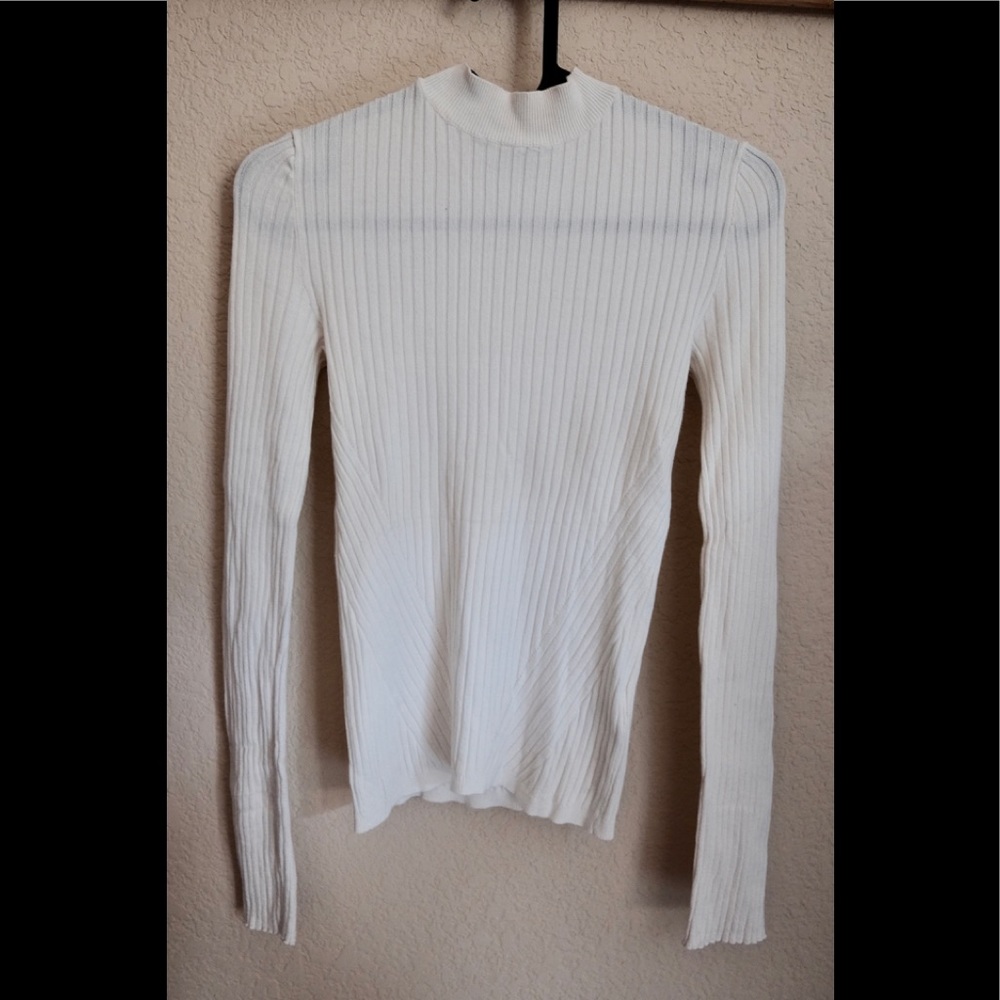 Bershka turtle neck top | Sz XS